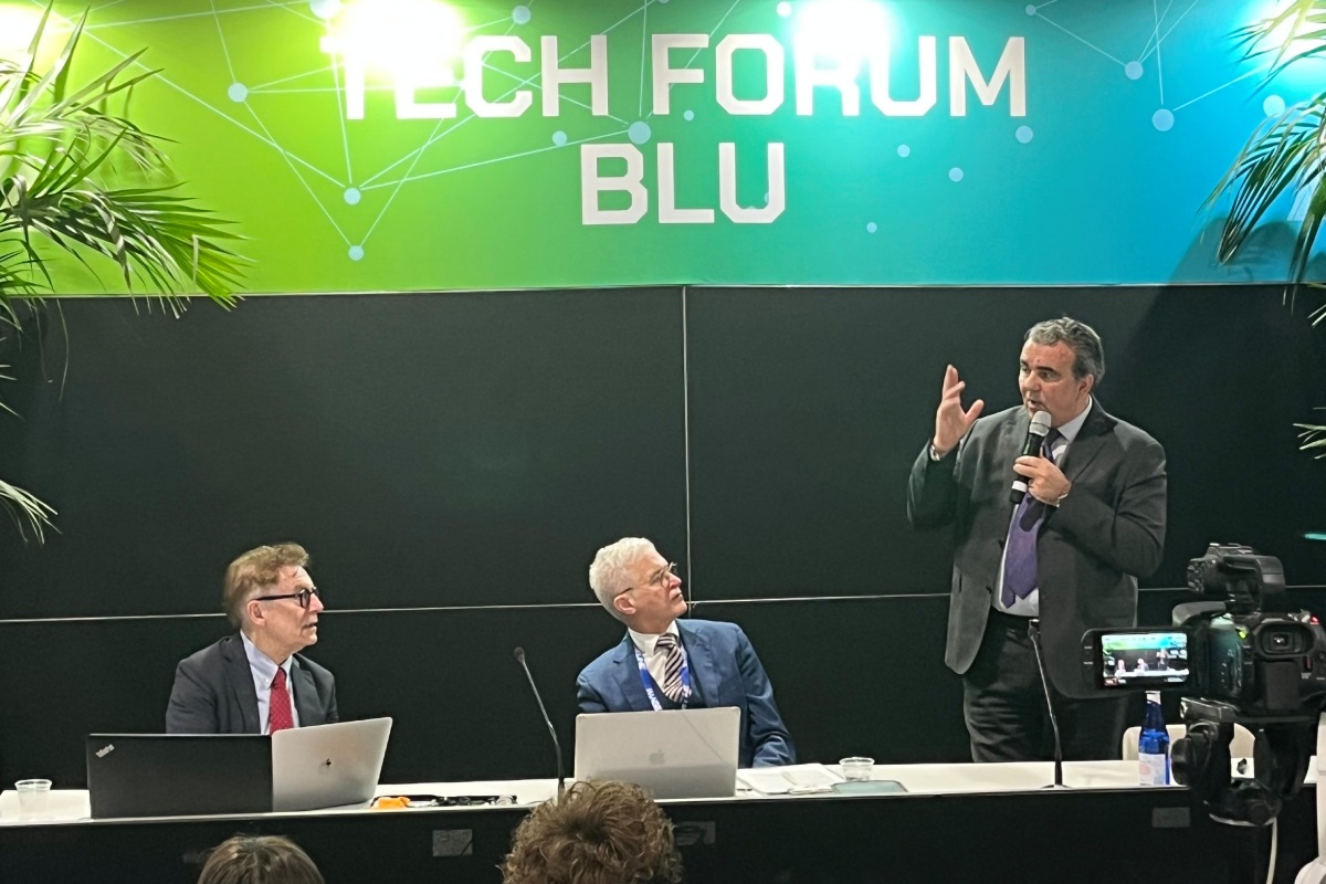 Da sinistra a destra: Angelo Frascarelli (Universit&agrave; degli Studi di Perugia e Accademia dei Georgofili), Ivano Valmori (Image Line&reg; - AgroNotizie&reg; - Accademia dei Georgofili) e Salvatore Carf&igrave; (Agea Coordinamento)